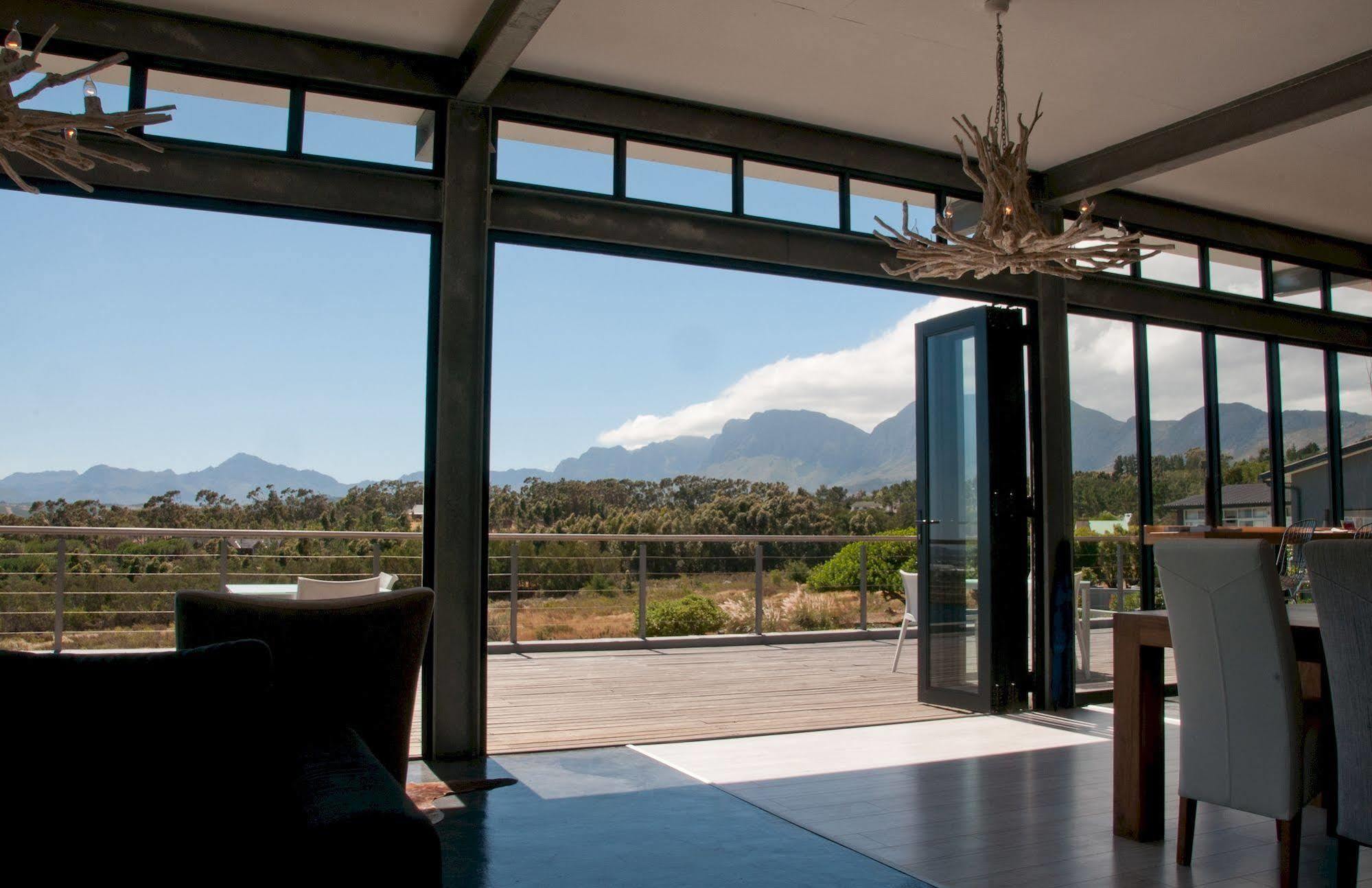 Colourful Manor Guesthouse Cape Town Exterior foto