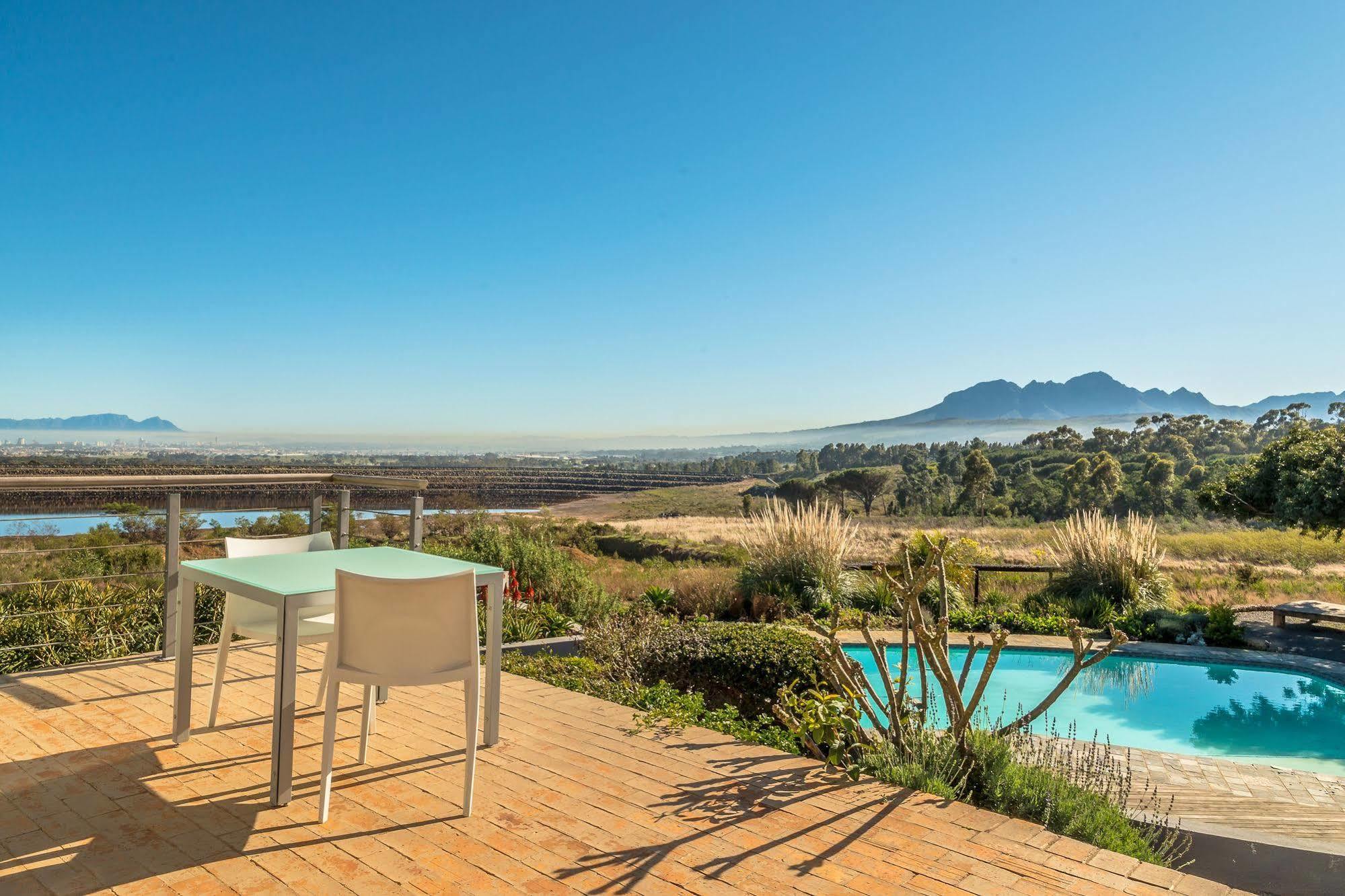 Colourful Manor Guesthouse Cape Town Exterior foto